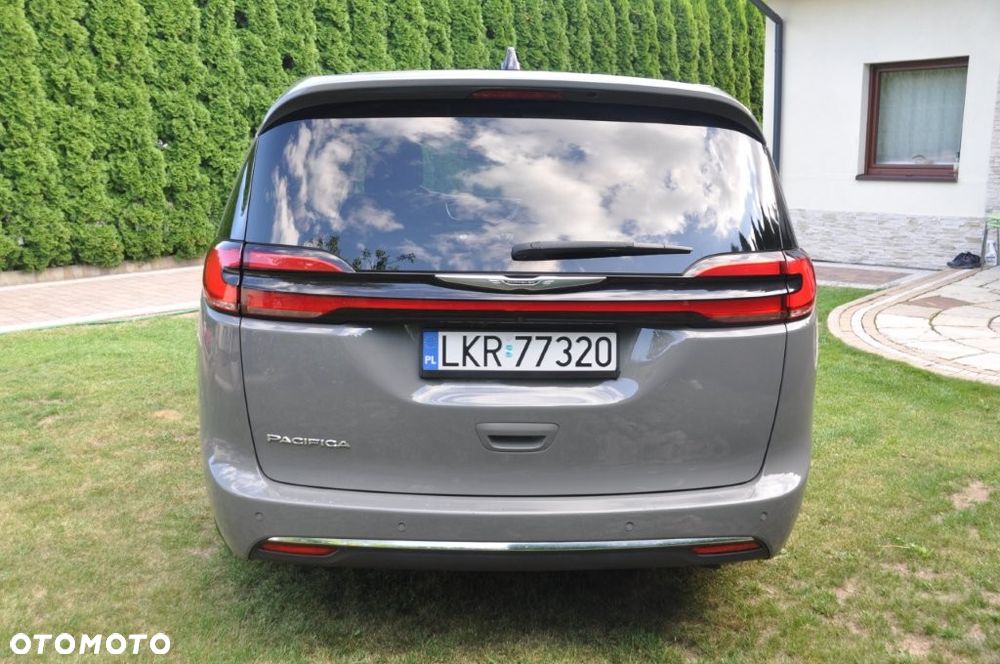 Chrysler Pacifica - 6