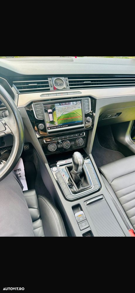Volkswagen Passat - 19