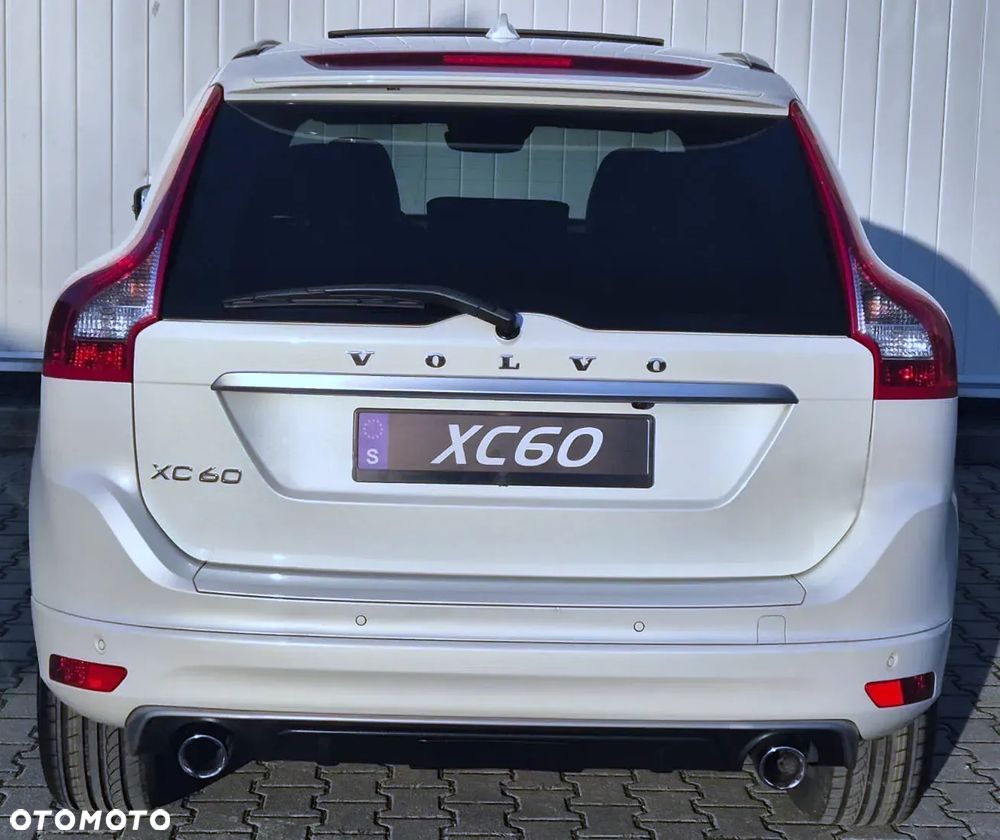 Volvo XC 60 - 4