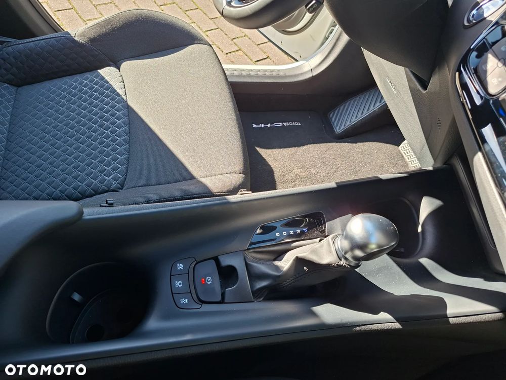 Toyota C-HR - 19