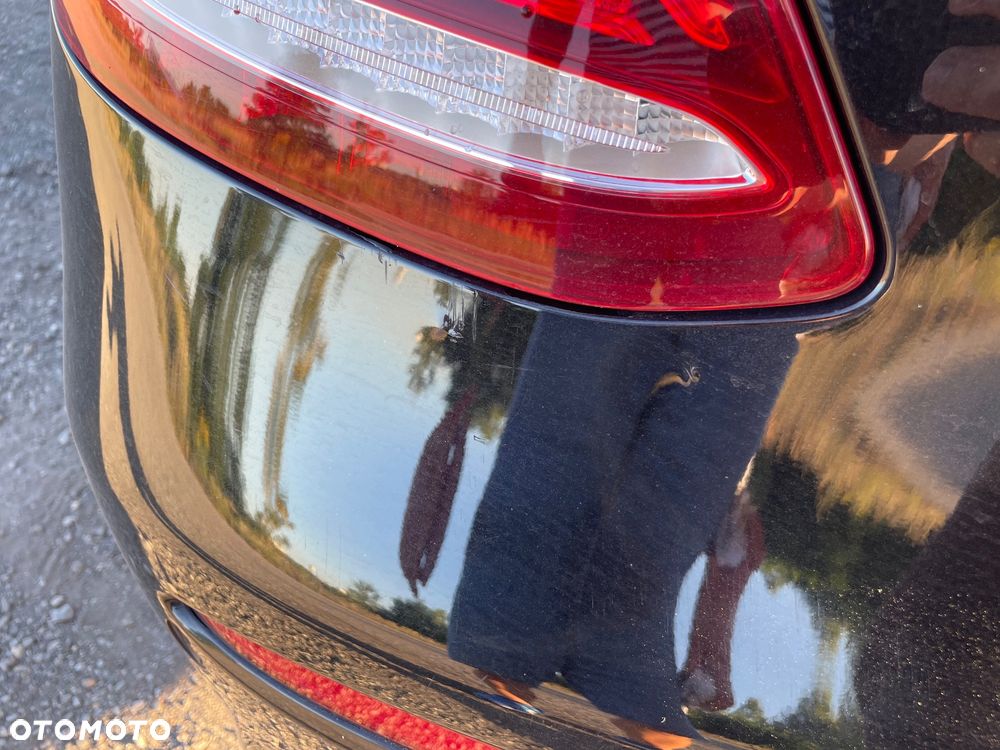 Mercedes-Benz Klasa E 220 d 4-Matic 9G-TRONIC - 11