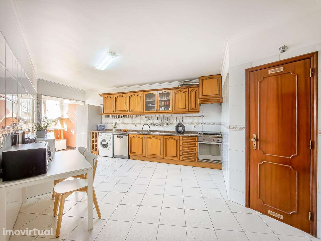 Apartamento T2 com Box dupla e excelente exposição solar – Queluz/Bela - Grande imagem: 5/30