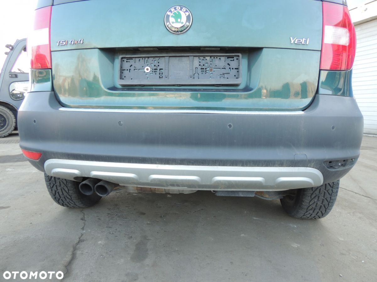 Zderzak tył SKODA Yeti '10 5L  4x4 - 1