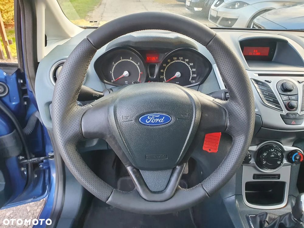 Ford Fiesta 1.25 Ambiente - 21