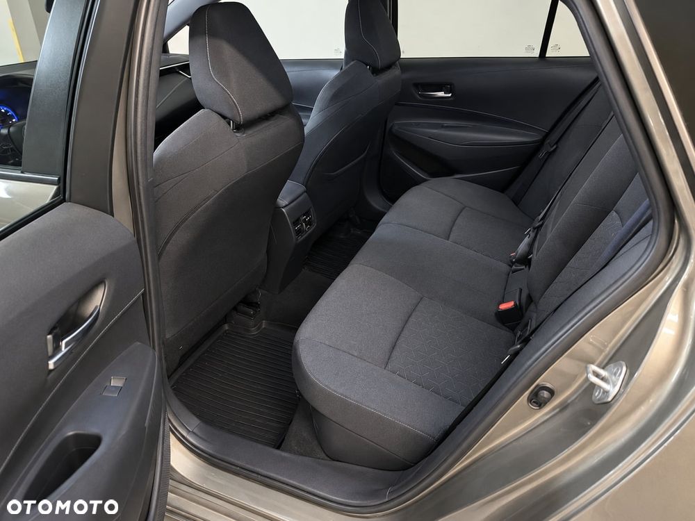 Toyota Corolla - 6