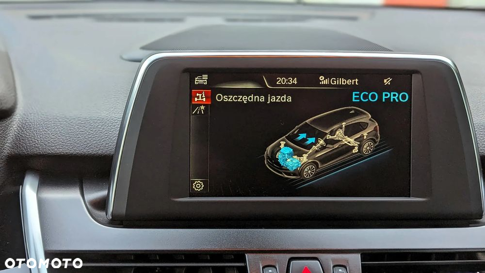 BMW Seria 2 218d - 16