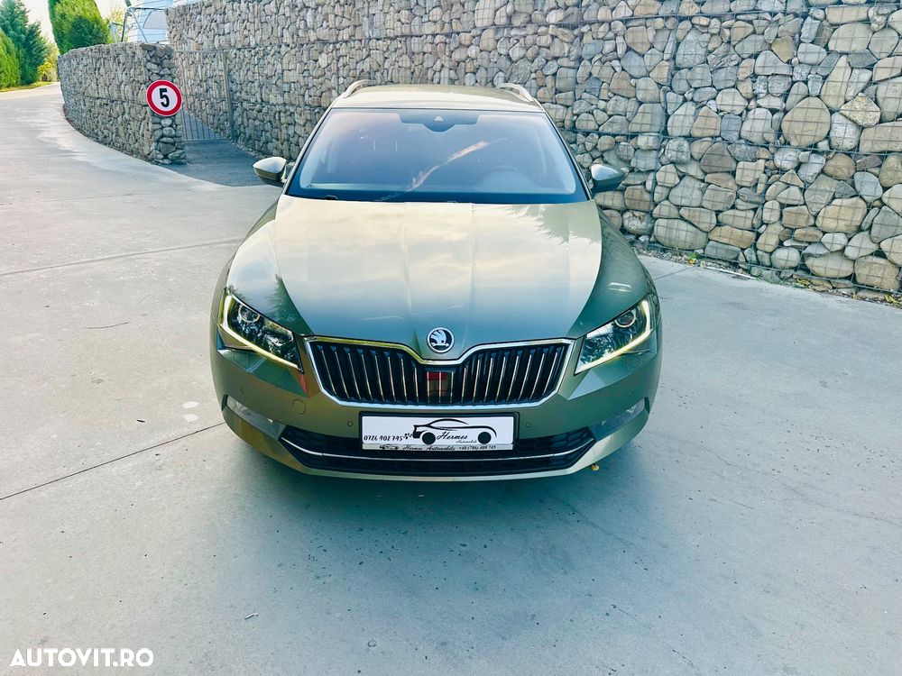 Skoda Superb Combi 1.6 TDI DSG Style - 2