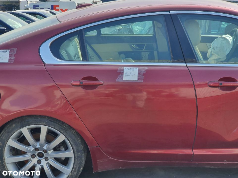 DRZWI PRAWE TYŁ JAGUAR XF CHB X250 - 1