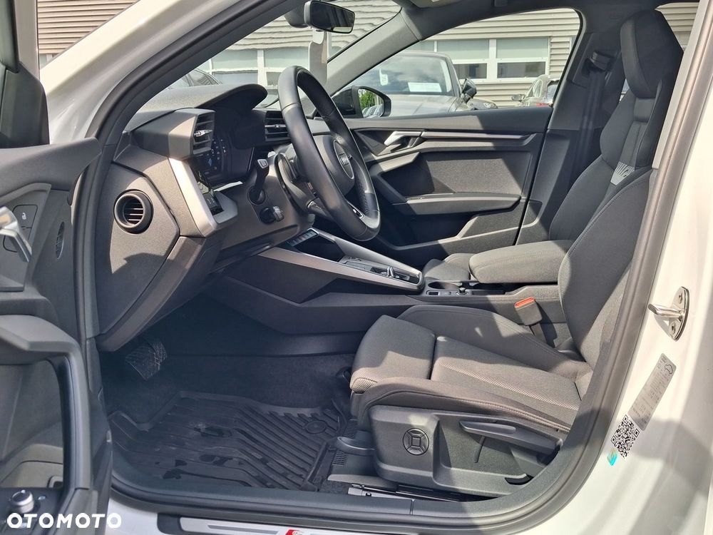Audi A3 Sportback - 15