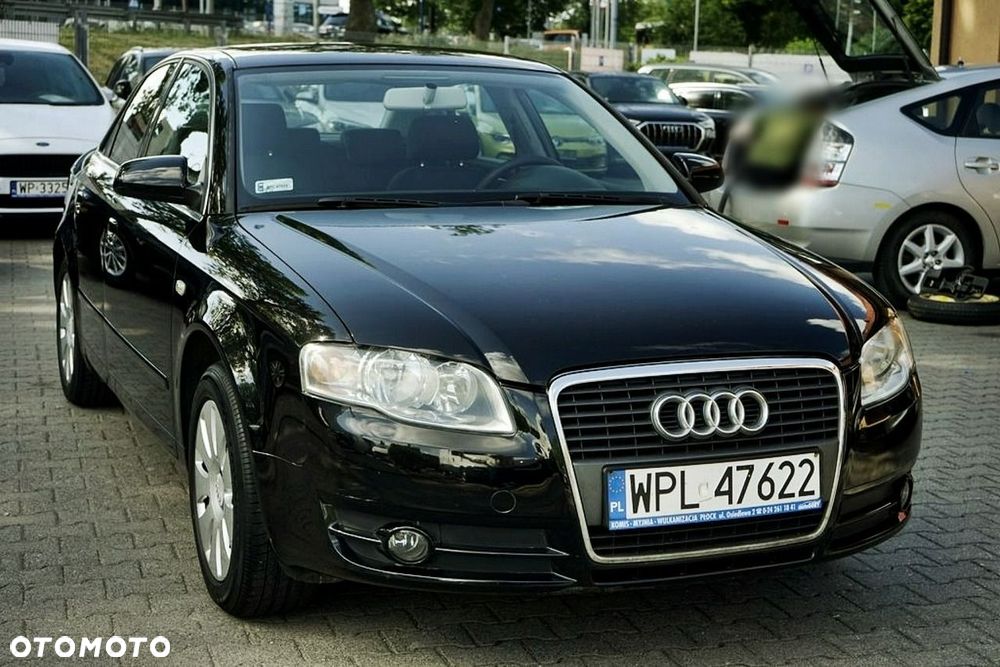 Audi A4 Limousine - 12