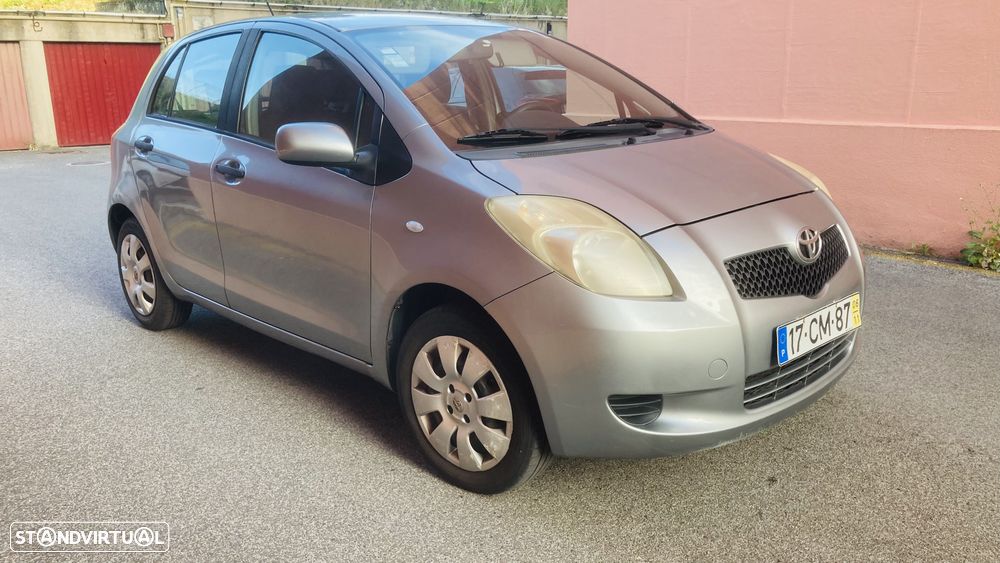 Toyota Yaris 1.0 VVT-i - 1