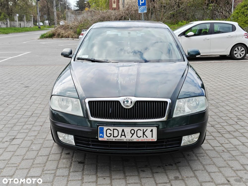 Skoda Octavia 1.6 Elegance - 12