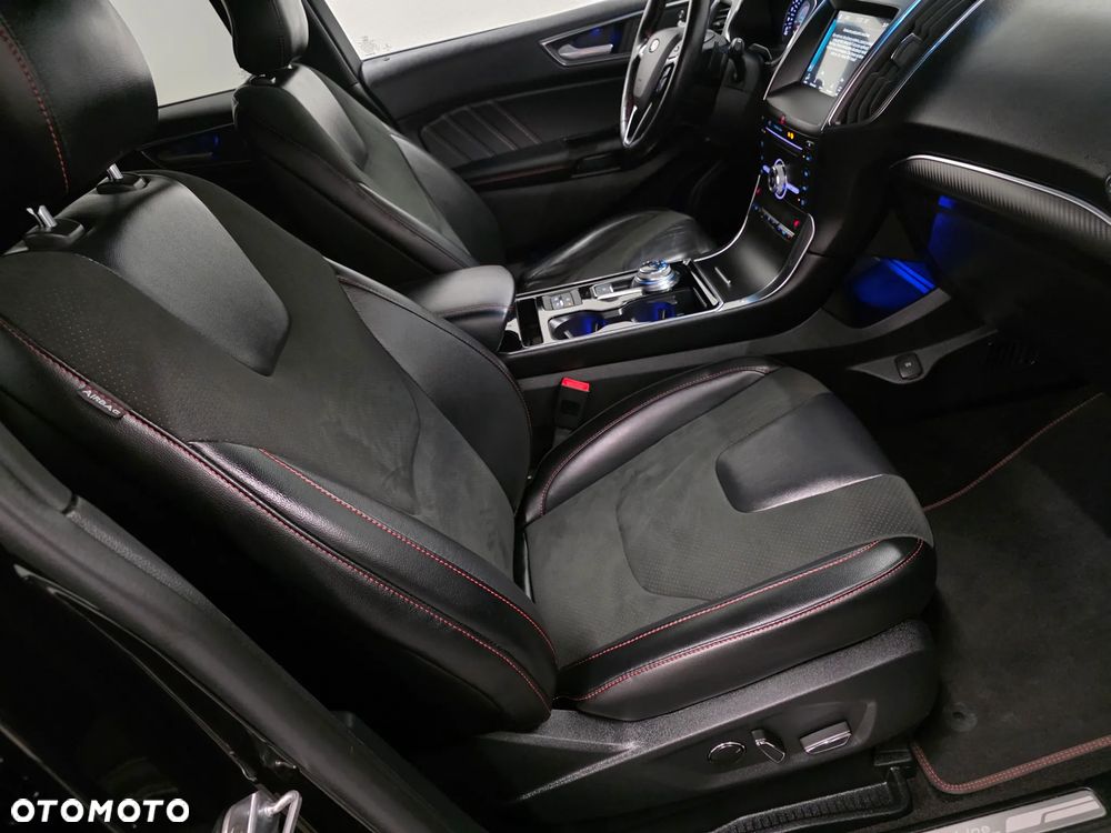 Ford Edge 2.0 EcoBlue Twin-Turbo 4WD ST-Line - 17