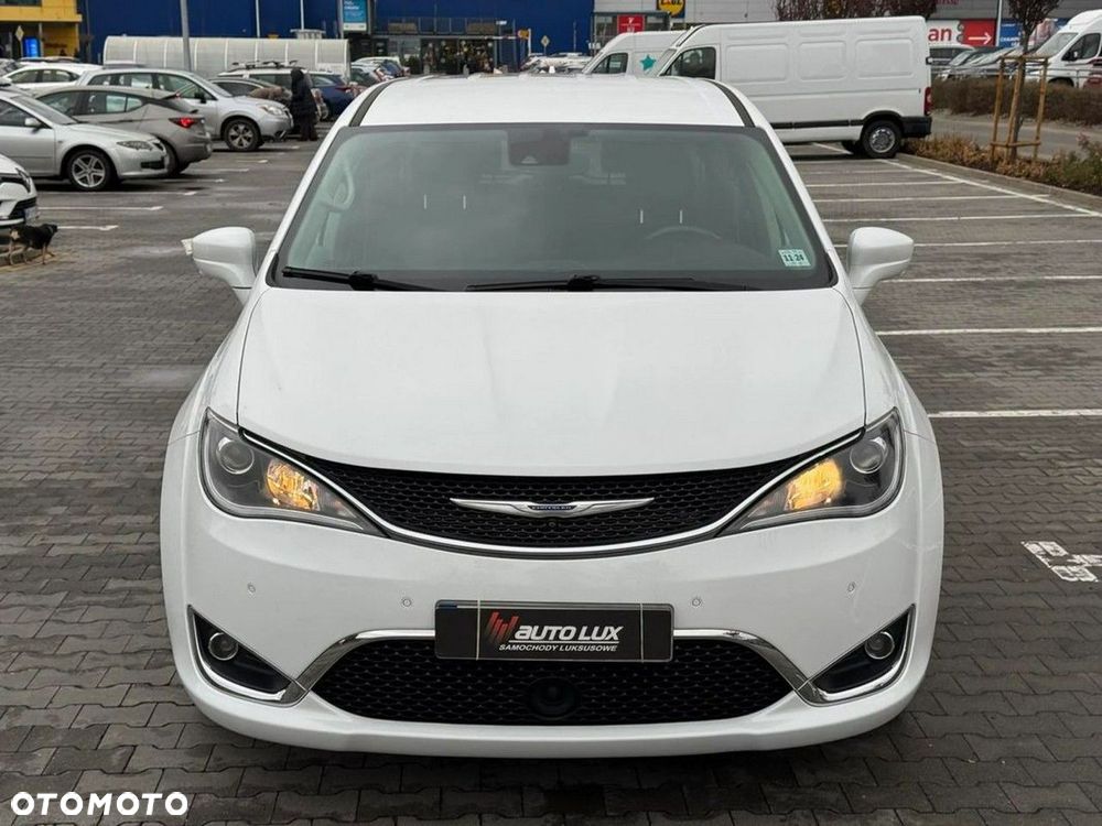 Chrysler Pacifica - 9