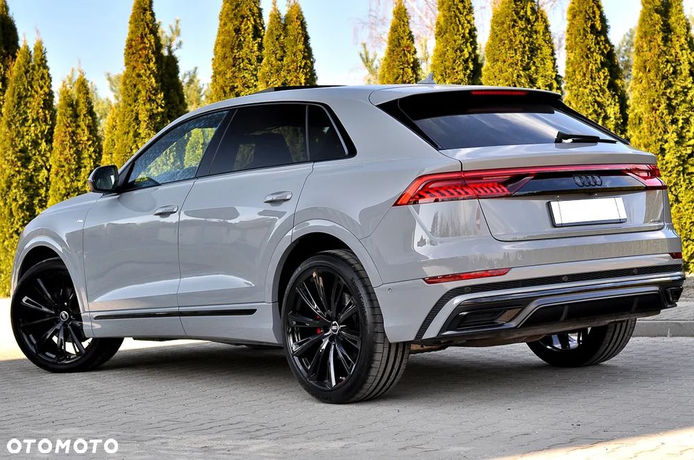 Audi Q8 55 TFSI quattro tiptronic competition plus - 8