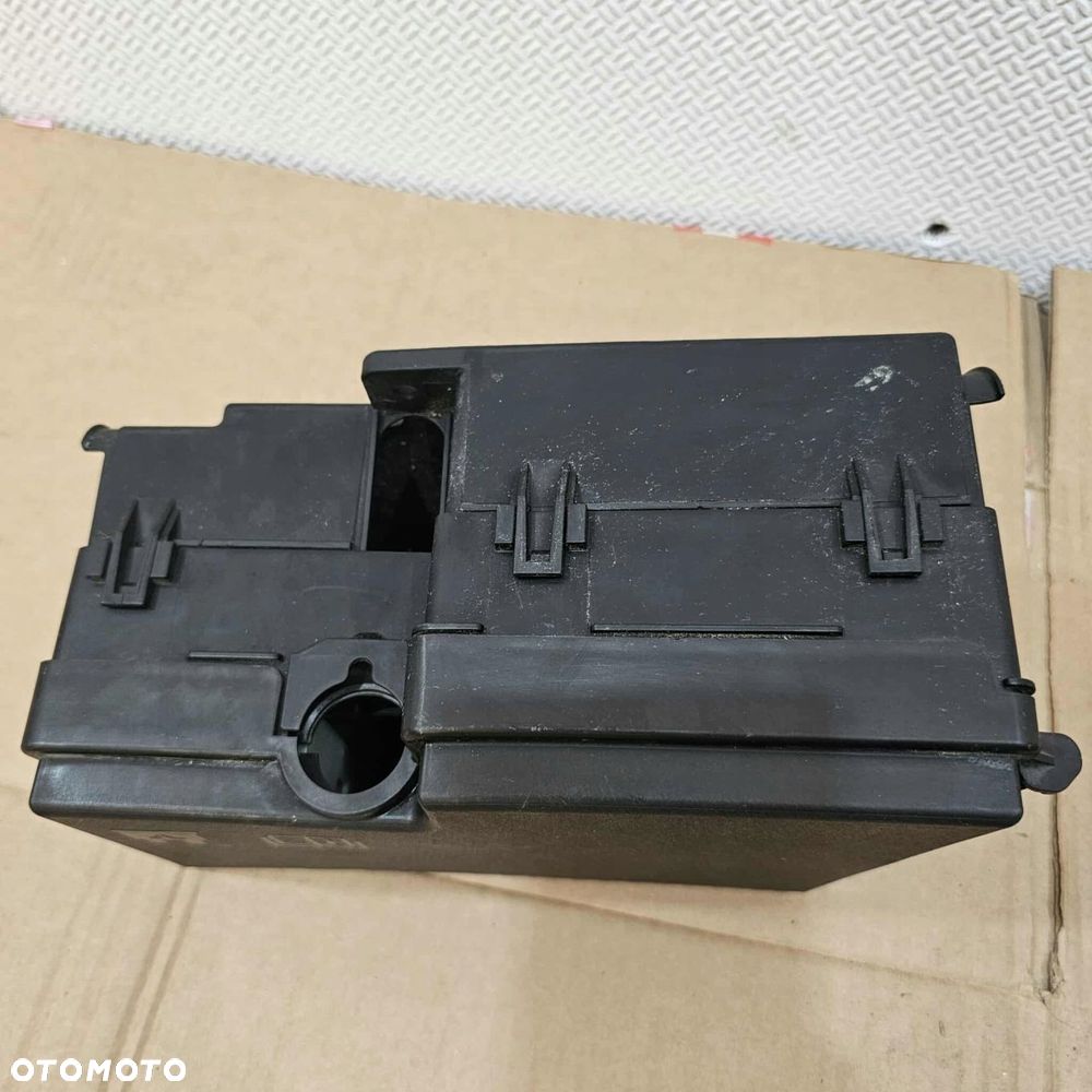 ford escape iii kuga mk2 lift 1.5 skrzynka obudowa puszka bezpieczników - 4