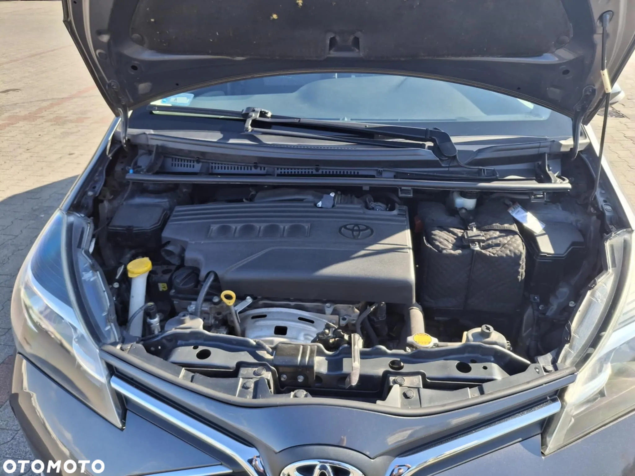 Toyota Yaris 1.33 Premium EU6 - 15