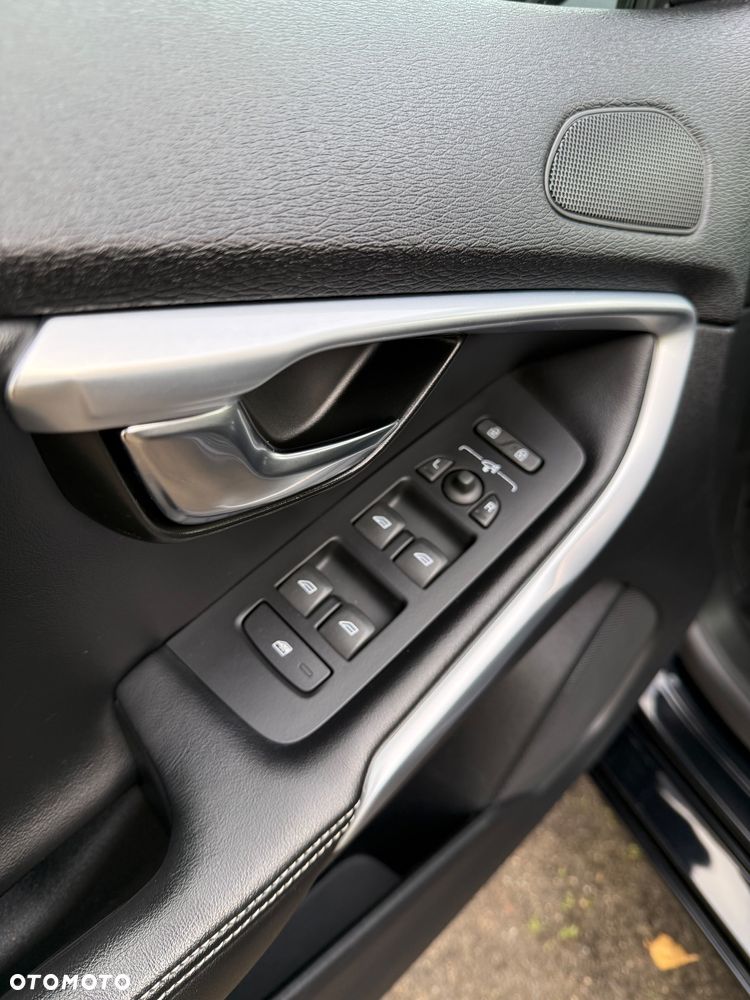 Volvo V40 D4 Drive-E R-Design Momentum - 18