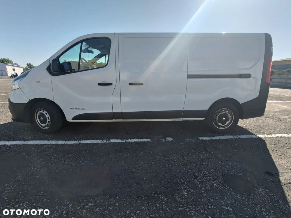 Renault TRAFIC - 2