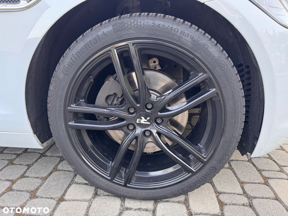 Jaguar XF 20d Prestige - 11