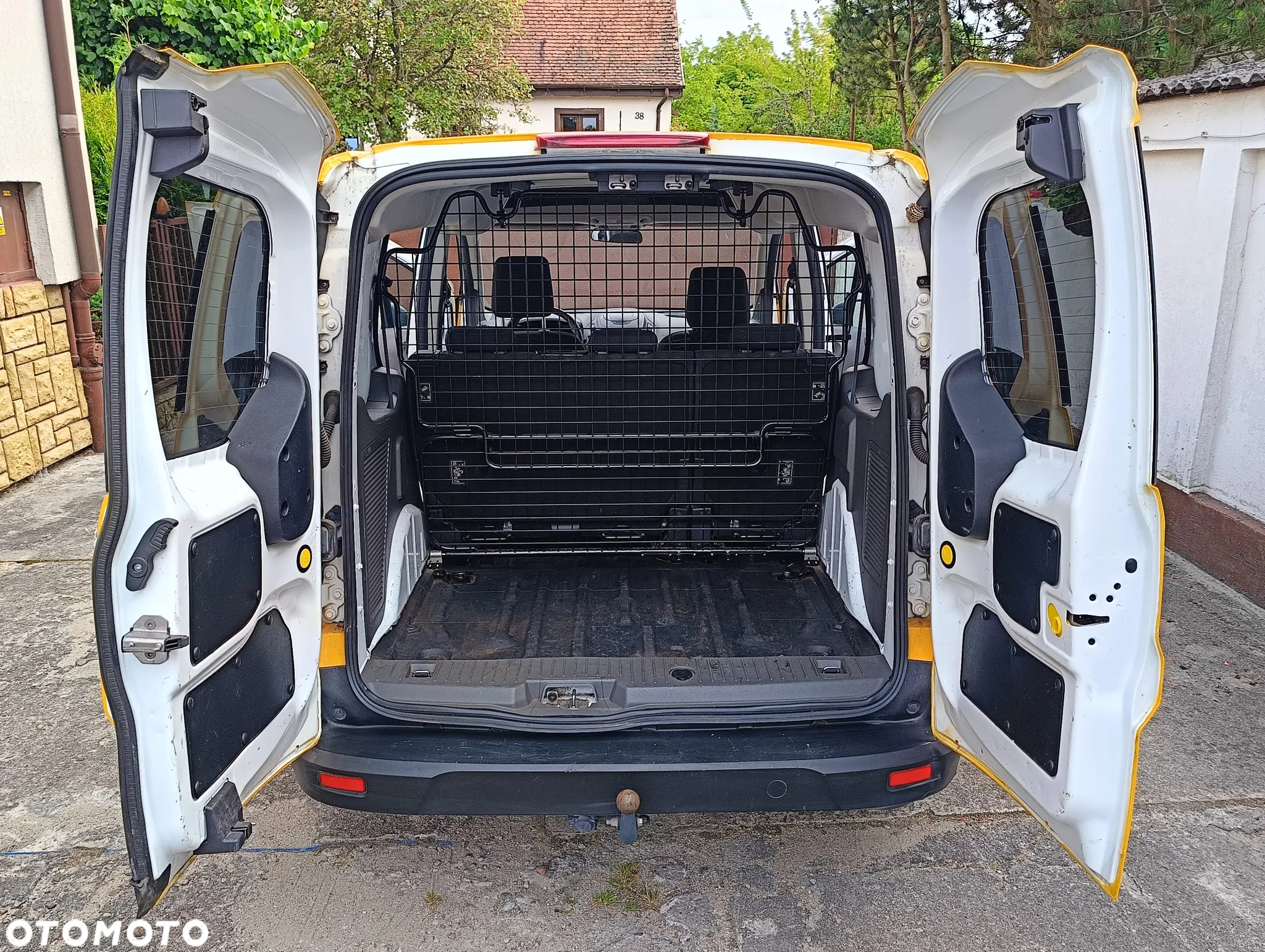 Ford Tourneo Connect 1.5 EcoBlue Start-Stop Trend - 21