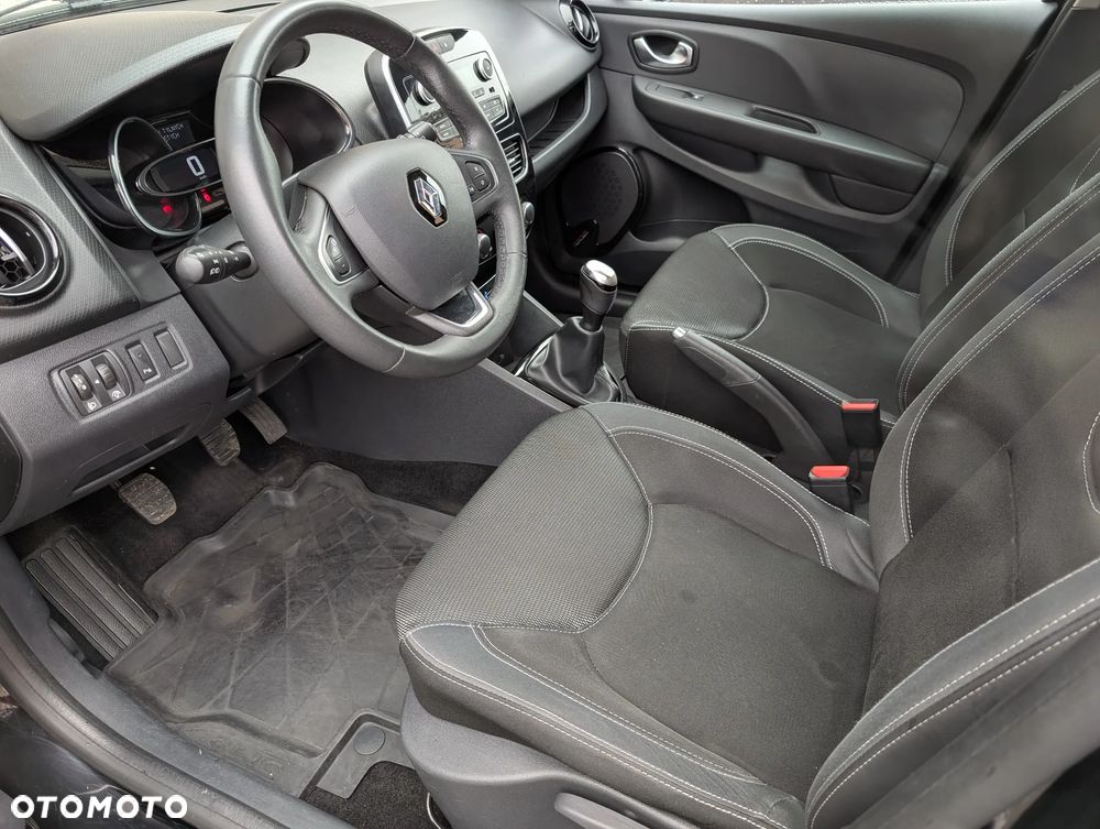 Renault Clio 1.2 16V Alize - 17