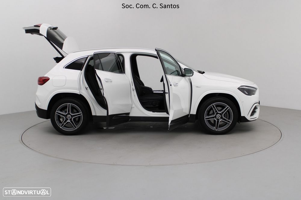 Mercedes-Benz GLA 250 e AMG Line - 13