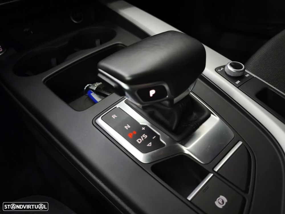 Audi A4 Avant 30 TDI Advanced S tronic - 41