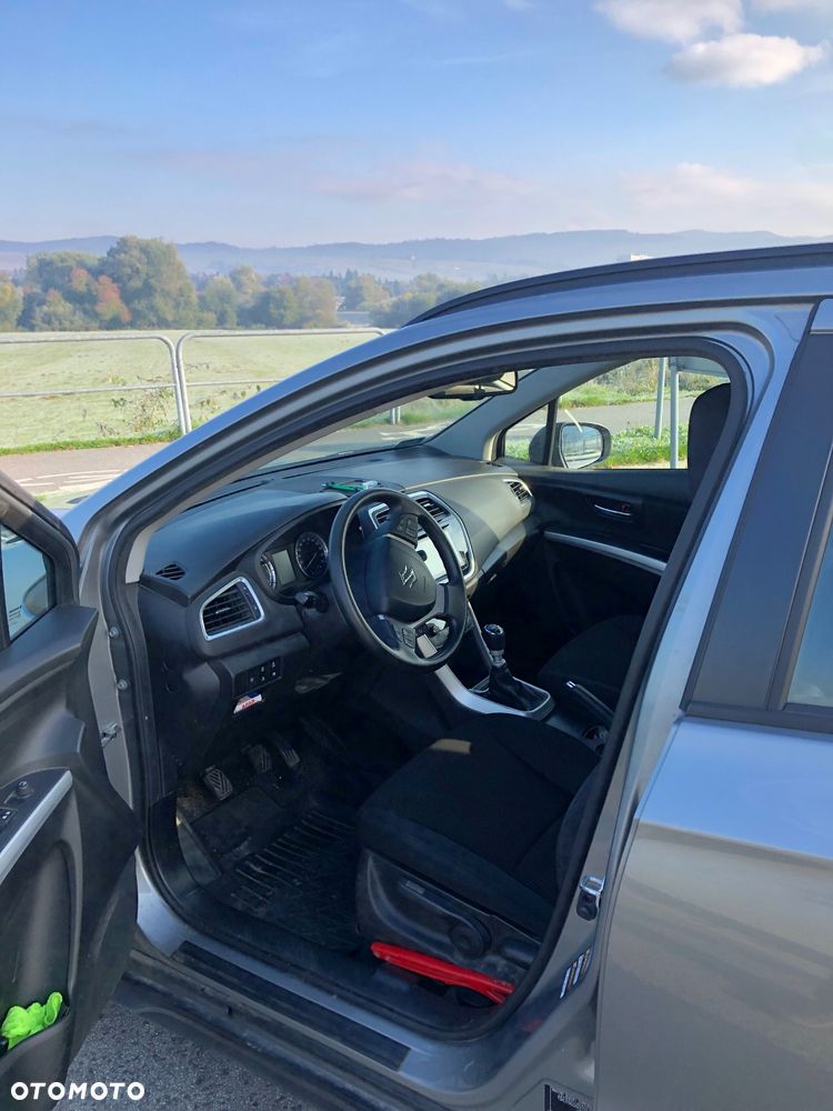 Suzuki SX4 S-Cross 1.4 SHVS Comfort Plus - 8