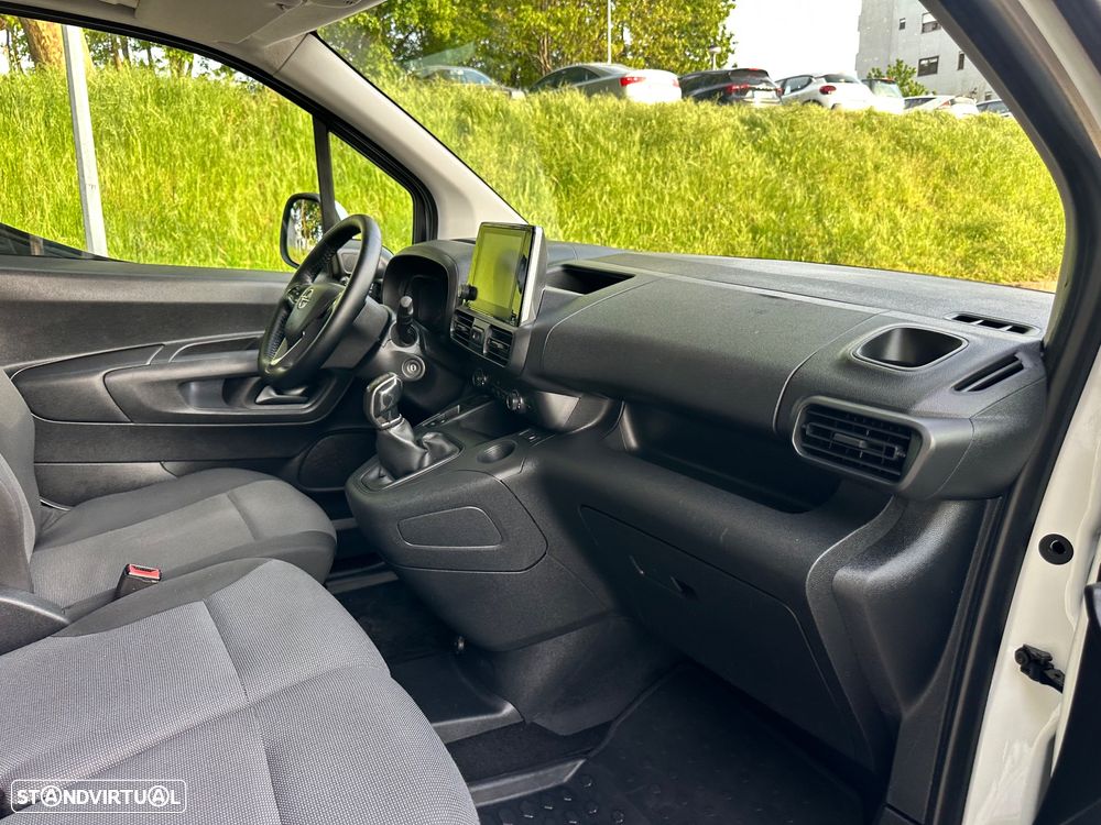 Opel Combo 1.6CDTI - 23