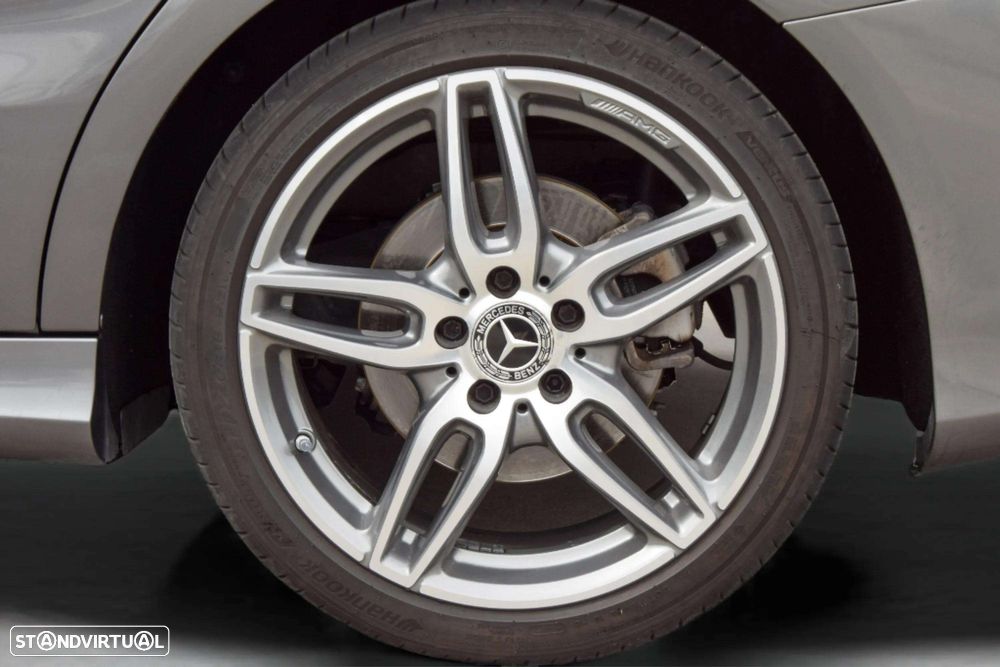 Mercedes-Benz CLA 180 d Shooting Brake AMG Line - 31