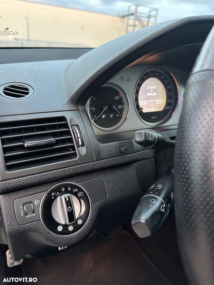 Mercedes-Benz C - 4