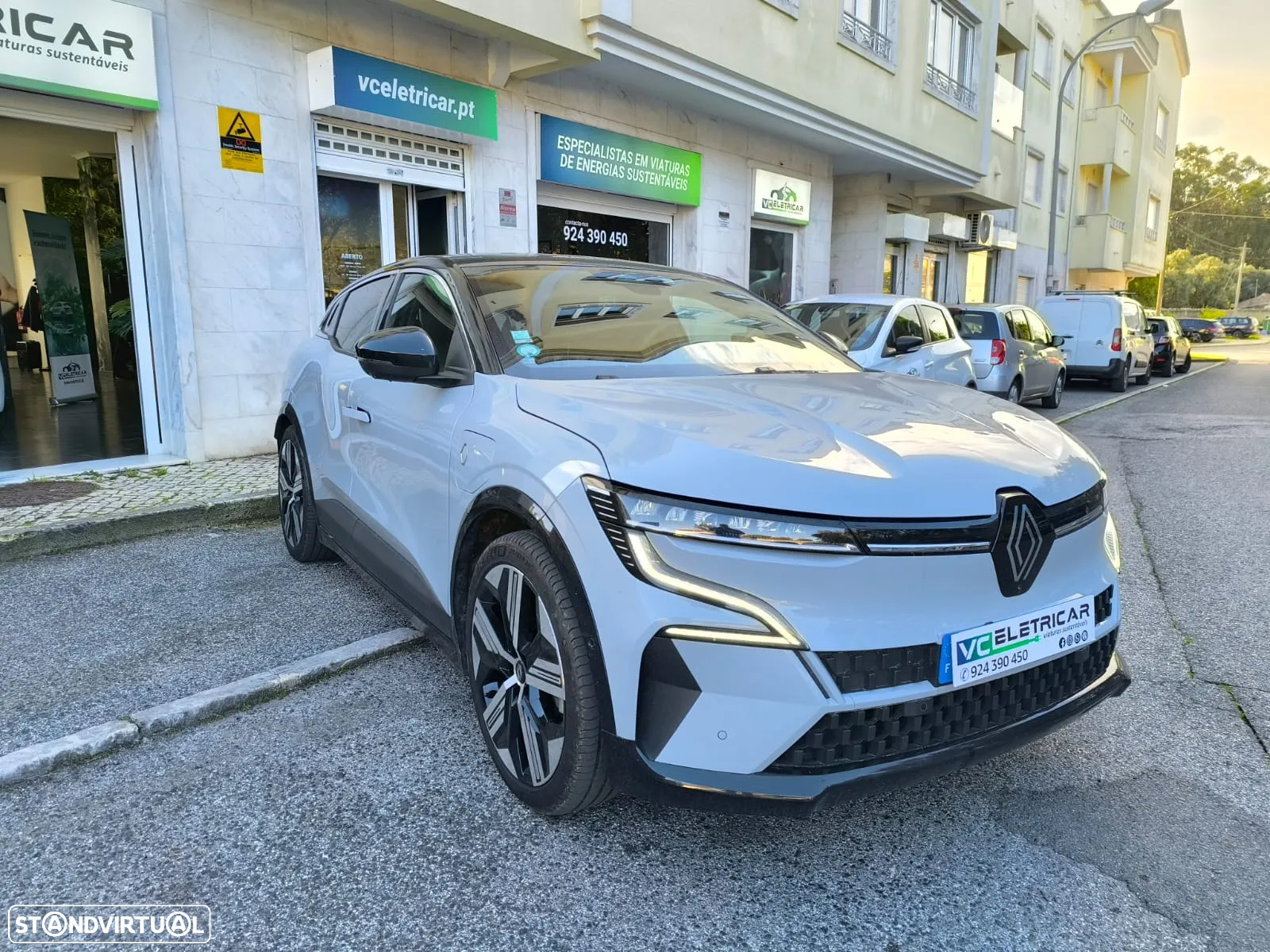 Renault Mégane E-Tech EV60 220hp optimum charge Iconic - 7