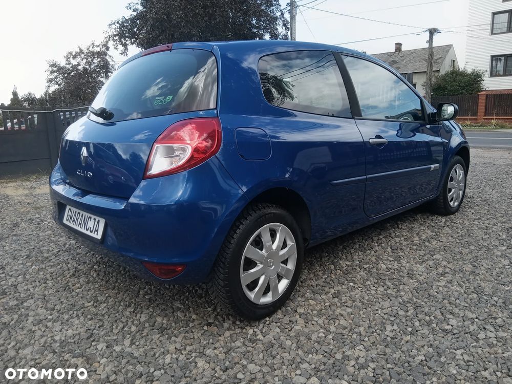 Renault Clio 1.2 16V 75 Expression - 3