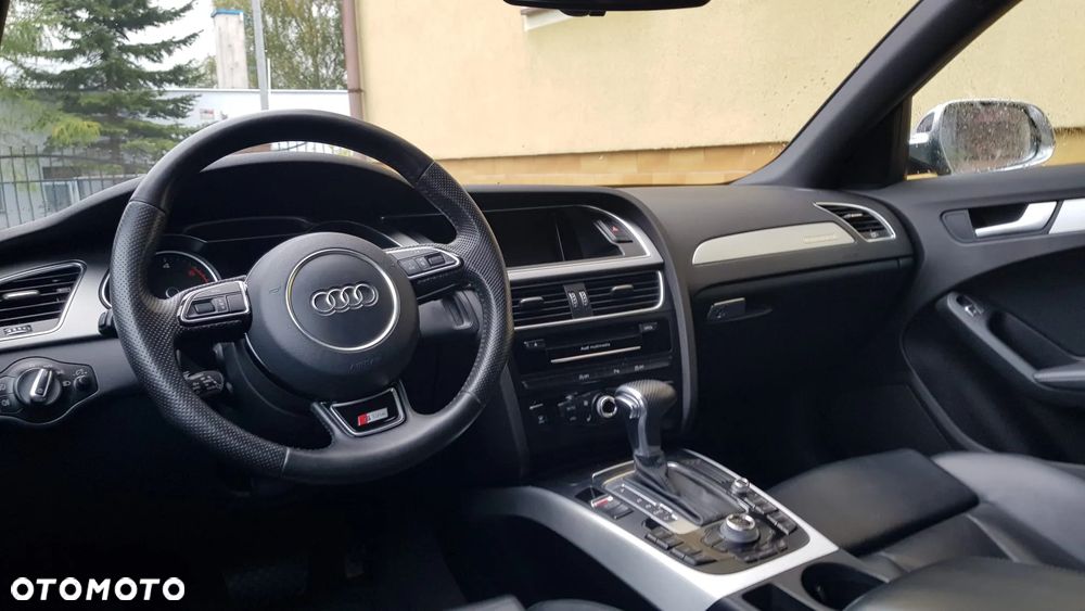 Audi A4 Avant 2.0 TDI Quattro Line S tronic - 26
