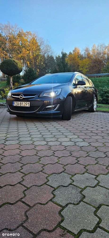 Opel Astra 2.0 CDTI DPF SportsTourer Edition - 2