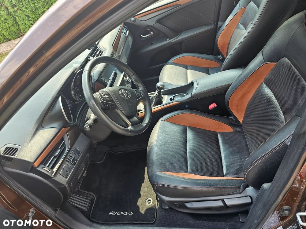 Toyota Avensis - 14