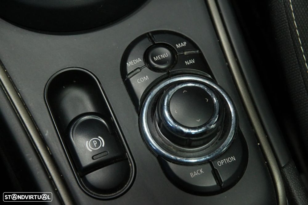 MINI Countryman Cooper SE ALL4 Auto - 24