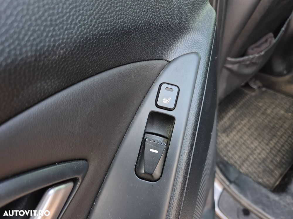 Hyundai ix35 2.0 CRDI 4WD Comfort - 12