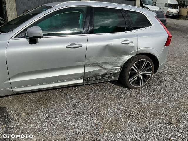 Volvo XC 60 T5 AWD Geartronic RDesign - 3