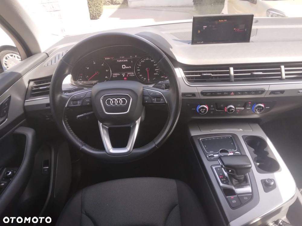 Audi Q7 - 7