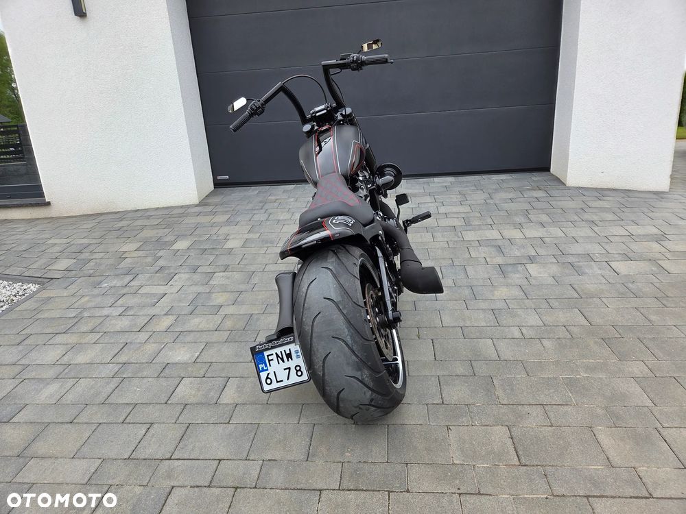 Harley-Davidson FXSB Breakout - 15