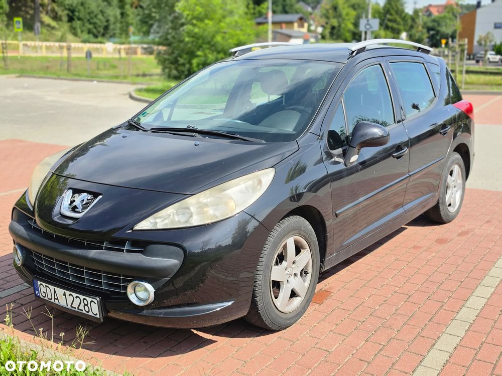 Peugeot 207 - 1