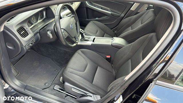 Volvo V60 D3 Geartronic Momentum - 6