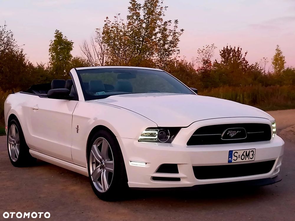 Ford Mustang 3.7 V6 Premium - 2