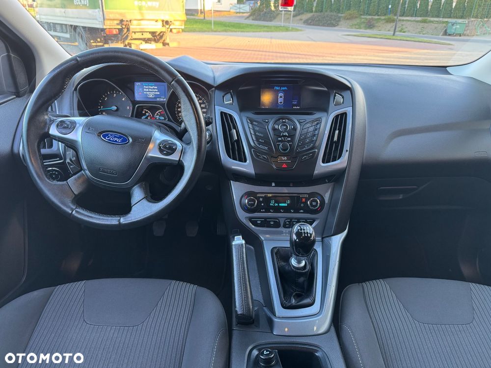 Ford Focus - 13