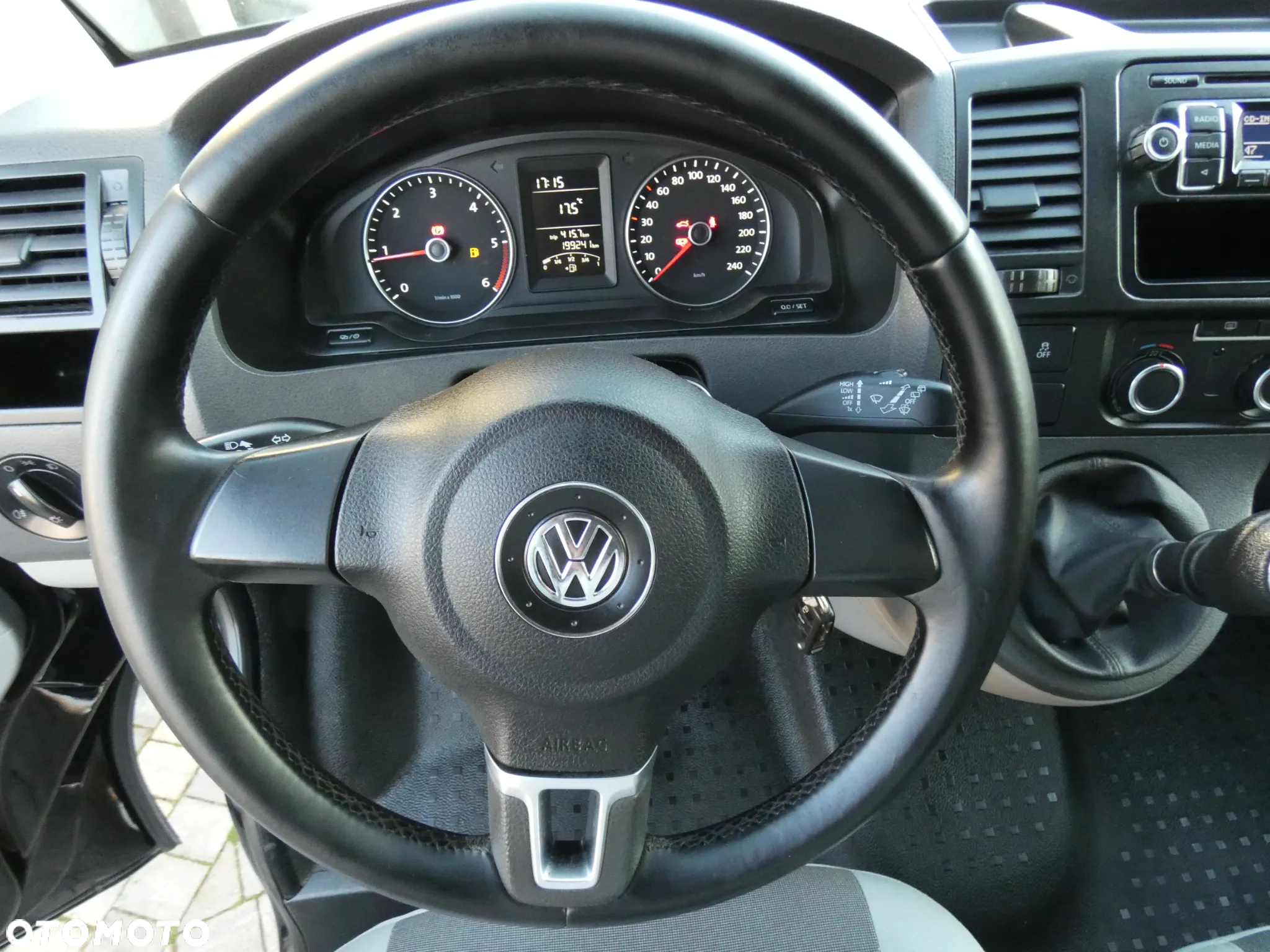 Volkswagen Transporter - 32