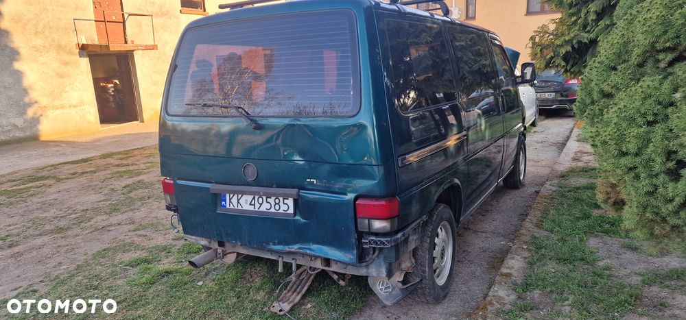 Volkswagen Multivan - 12