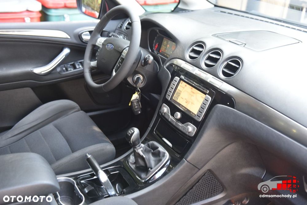 Ford S-Max - 24