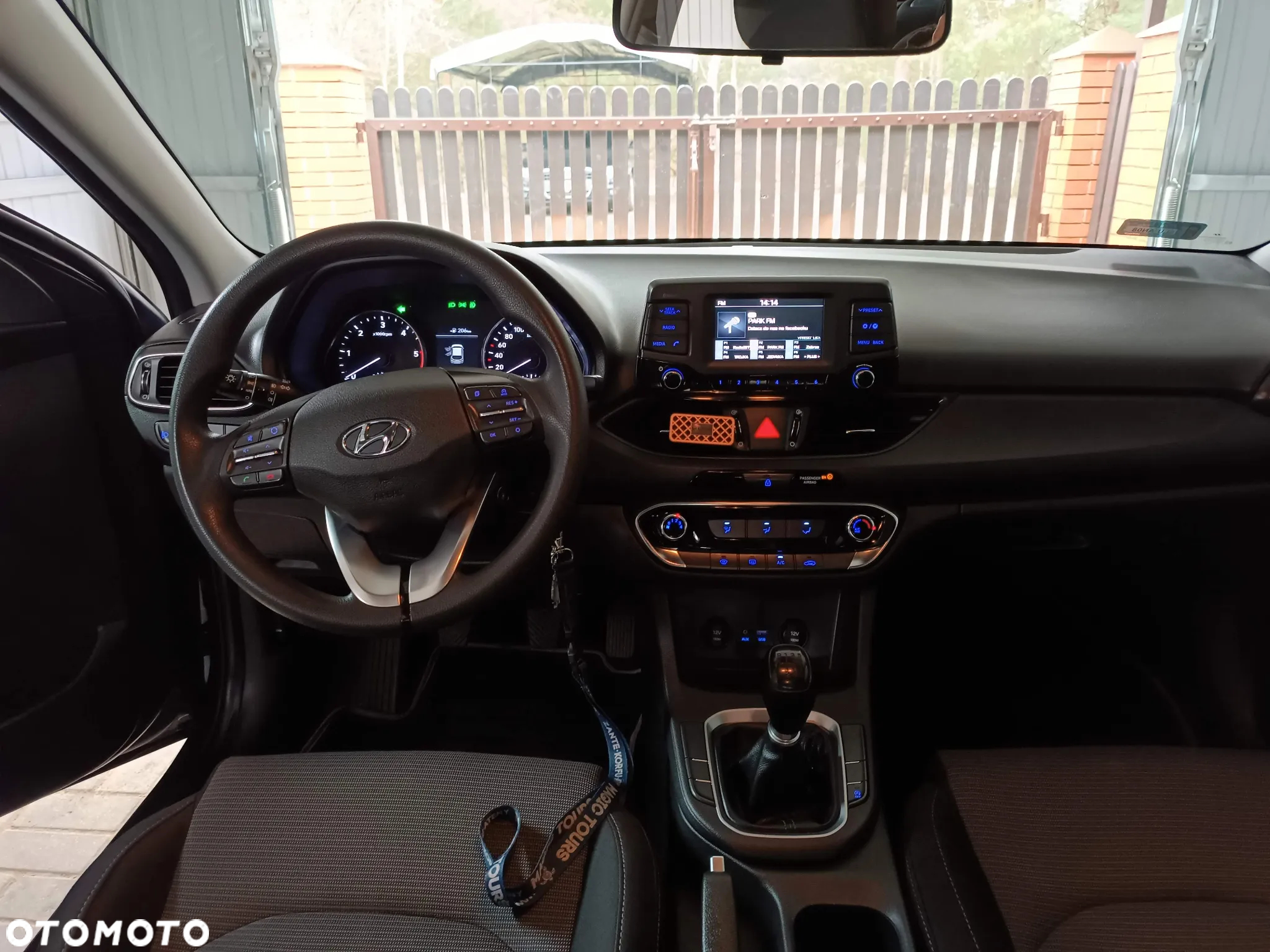 Hyundai i30 1.6 D Classic + - 18